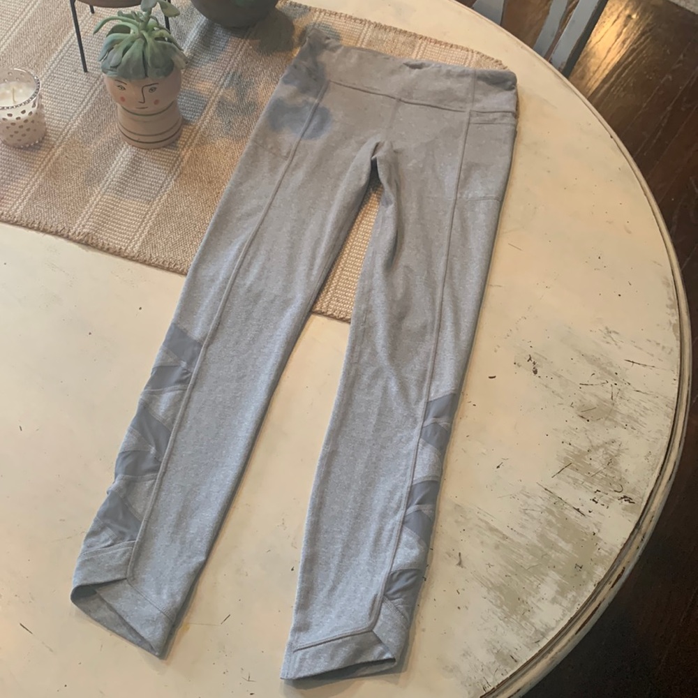 Athleta Girl Gray Yoga Pants sz XL (14)